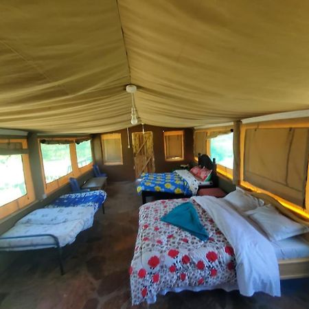 Oloirien Tented Camp Hotel Mara Simba Екстериор снимка